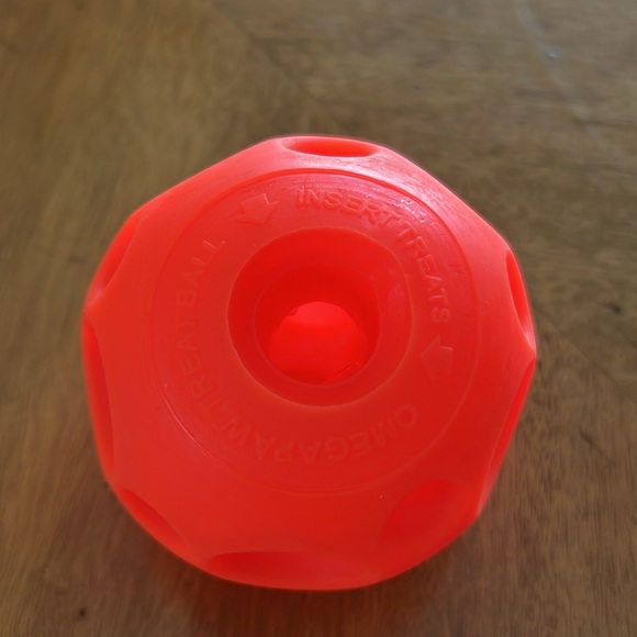 Treat ball for dogs roll and treats fall out 4” tall - Picture 2 of 2